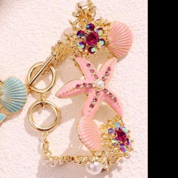 Pink Shell and Starfish Cubic Zirconia Bracelet - Picture 8 of 8